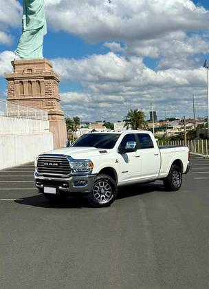 RAM 3500 6.7 I6 TURBO DIESEL LIMITED LONGHORN CD 4X4  AUTOMÁTICO